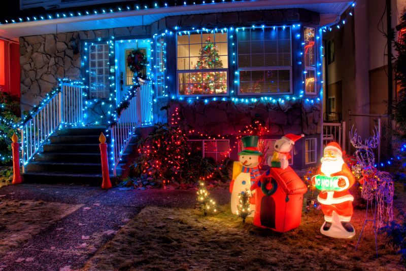 Holiday Lights Hanging in Overland Park, KS